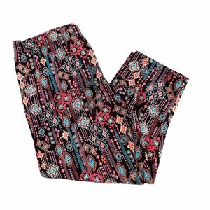 No boundries Colorful Geometric junior capri Pants